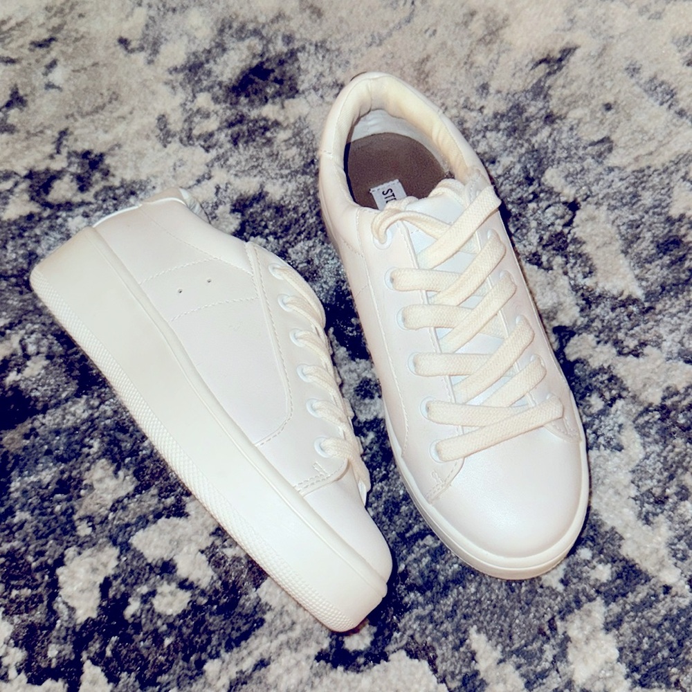 Steve Madden white sneakers